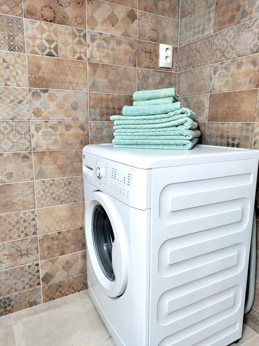 Old Town Apartment Next To Seafront Promenade 나플리오 외부 사진