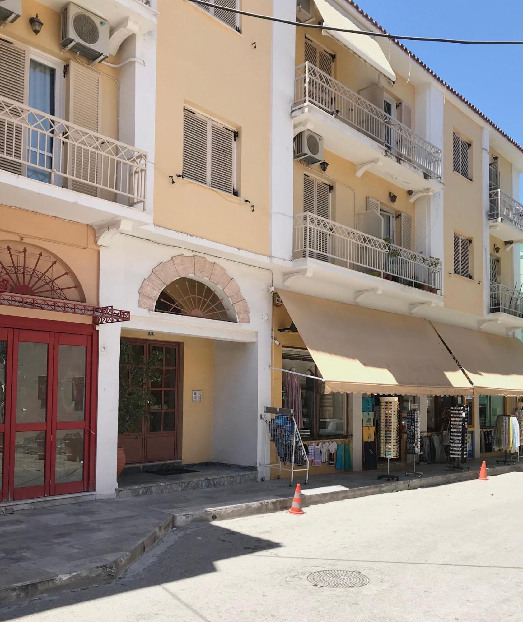 Old Town Apartment Next To Seafront Promenade 나플리오 외부 사진