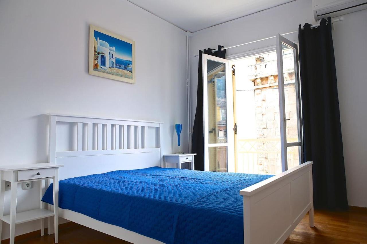 Old Town Apartment Next To Seafront Promenade 나플리오 외부 사진